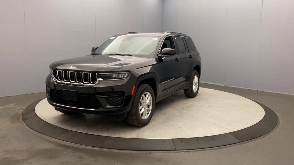 new 2025 Jeep Grand Cherokee car, priced at $41,470