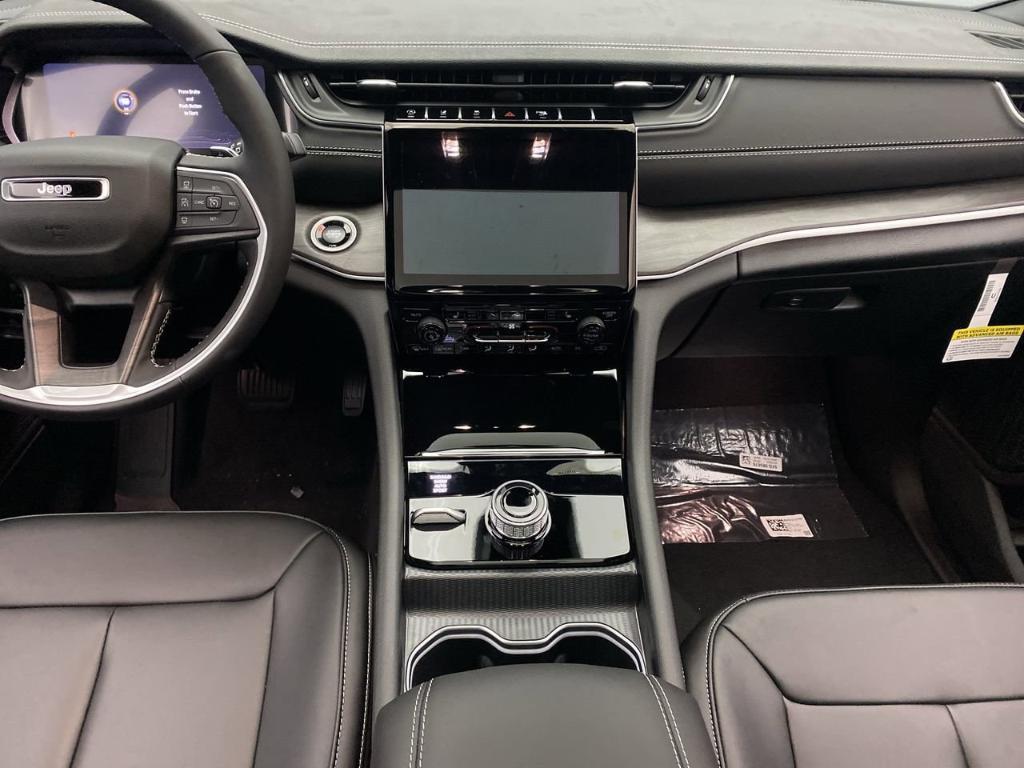 new 2025 Jeep Grand Cherokee L car, priced at $52,335