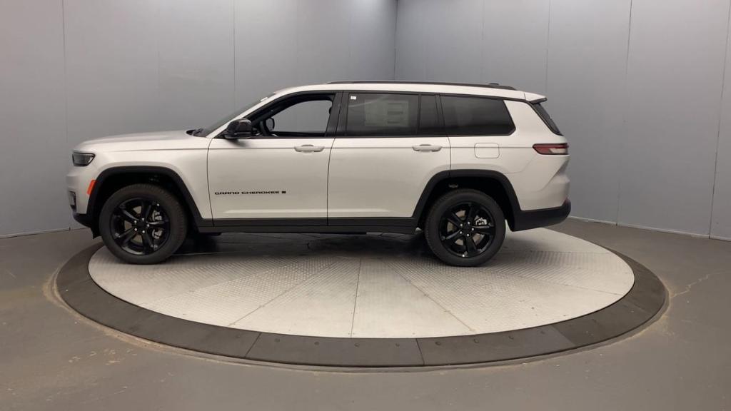 new 2025 Jeep Grand Cherokee L car, priced at $52,335