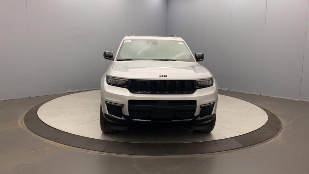 new 2025 Jeep Grand Cherokee L car, priced at $52,335