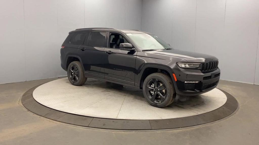 new 2024 Jeep Grand Cherokee L car, priced at $56,635