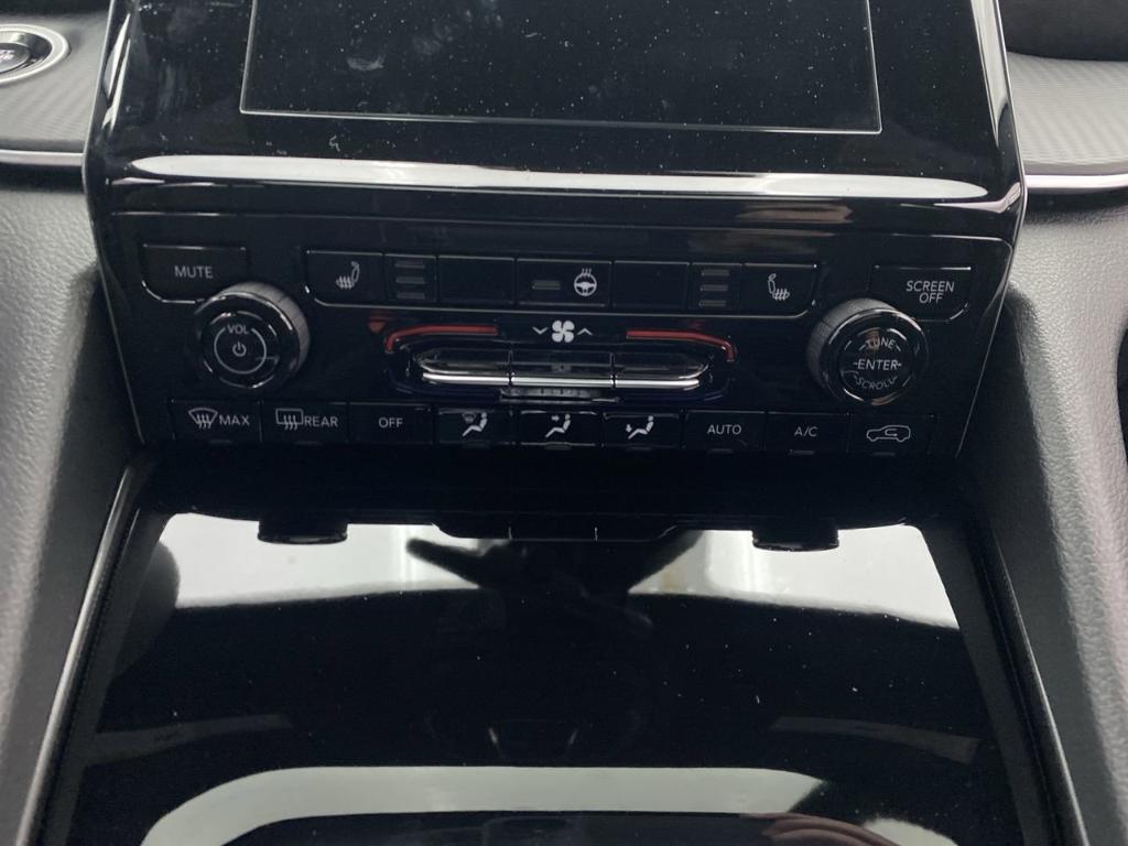 new 2025 Jeep Grand Cherokee L car, priced at $42,834