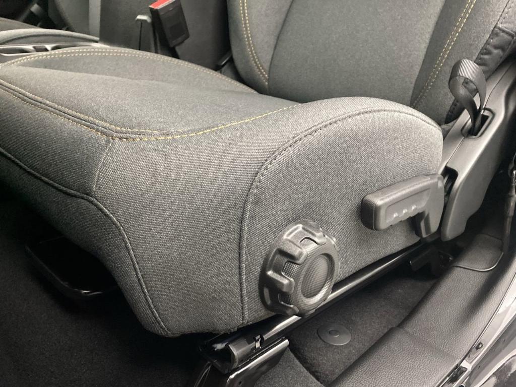 new 2025 Jeep Wrangler car, priced at $48,776