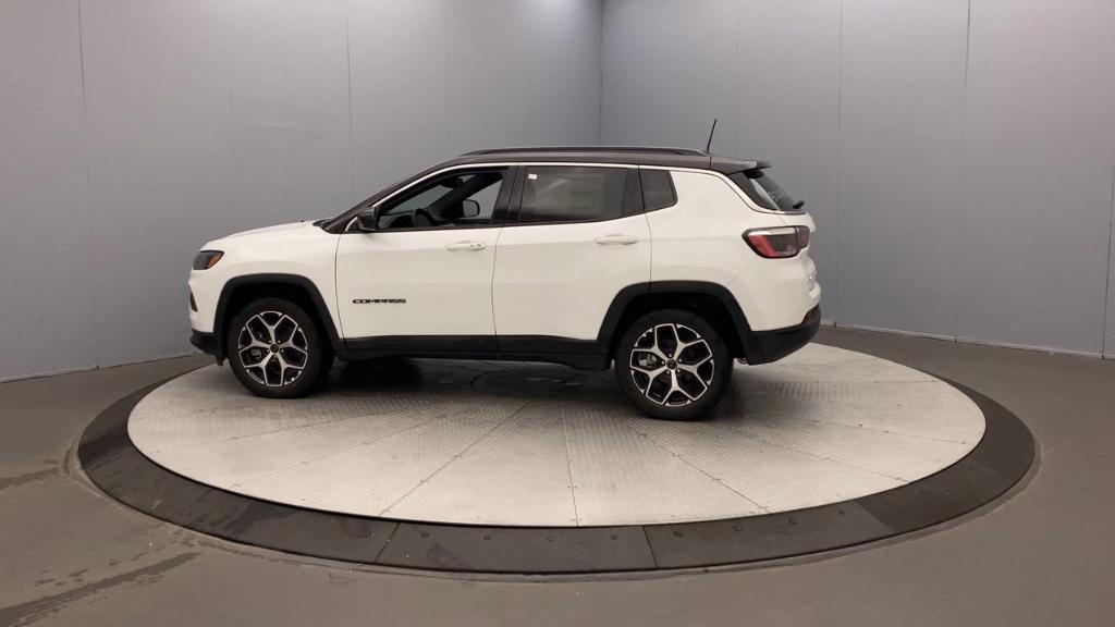 new 2025 Jeep Compass car, priced at $32,840