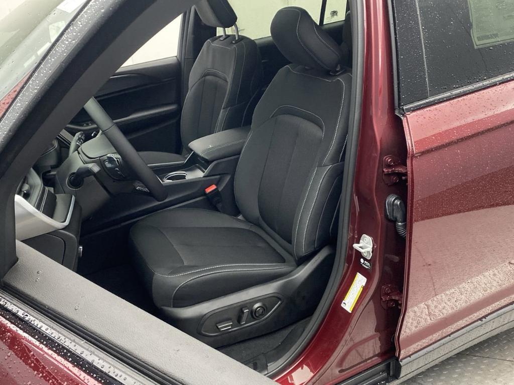 new 2025 Jeep Grand Cherokee L car, priced at $43,220