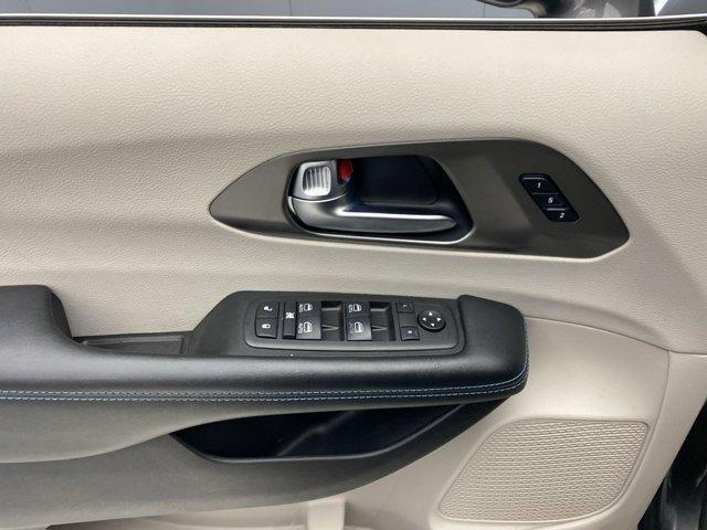 used 2021 Chrysler Pacifica car, priced at $28,490