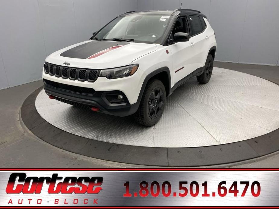 new 2023 Jeep Compass car, priced at $31,995