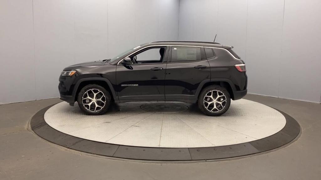 new 2024 Jeep Compass car, priced at $30,435