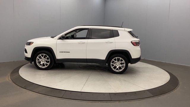 used 2022 Jeep Compass car, priced at $23,990