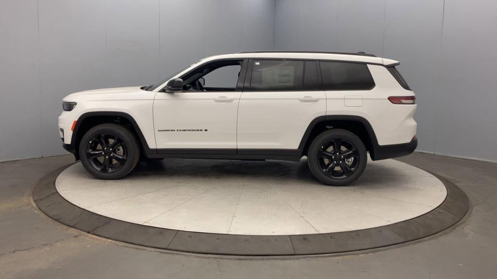 new 2025 Jeep Grand Cherokee L car, priced at $54,342