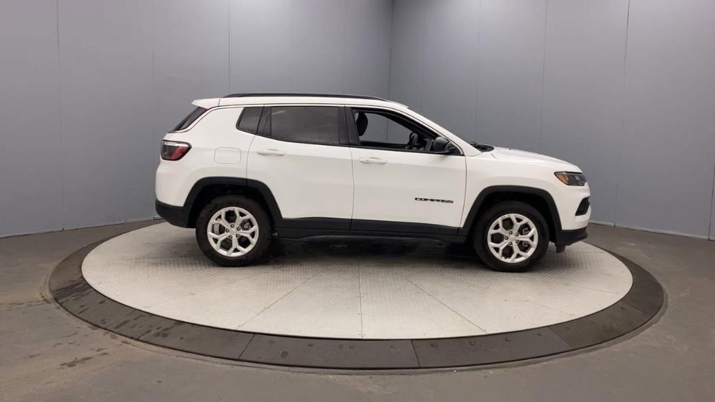 new 2024 Jeep Compass car, priced at $31,265