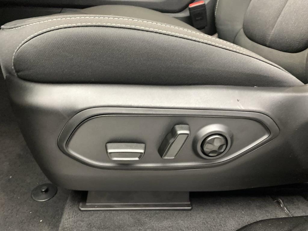 new 2025 Jeep Grand Cherokee L car, priced at $41,420