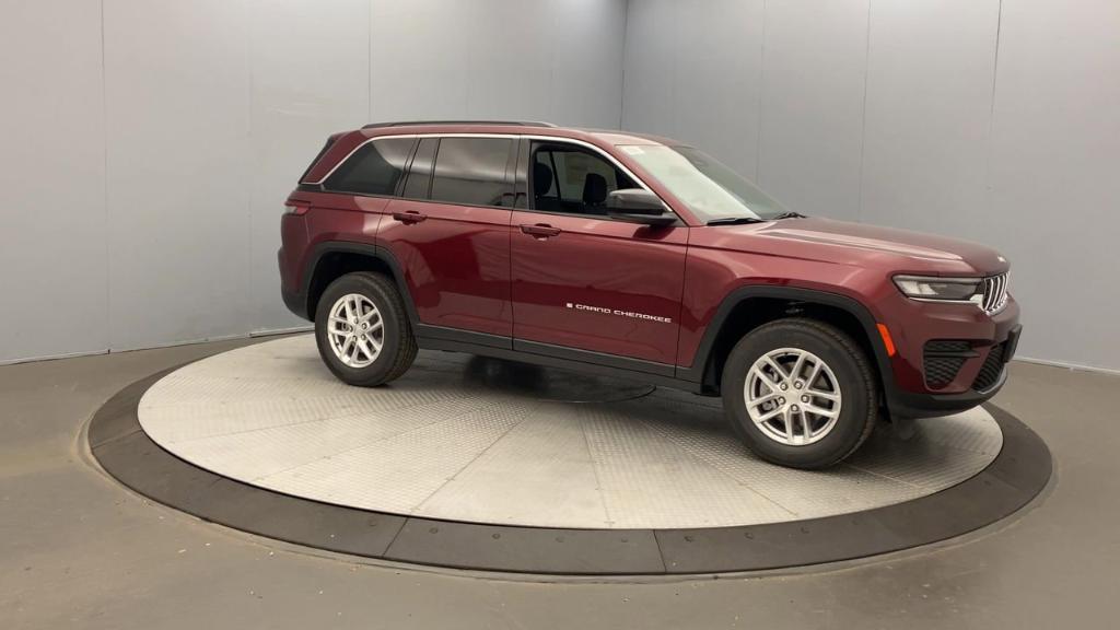 new 2025 Jeep Grand Cherokee car, priced at $41,470