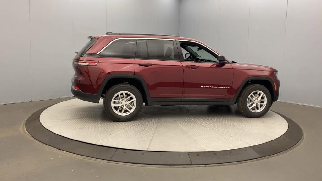 new 2025 Jeep Grand Cherokee car, priced at $41,470