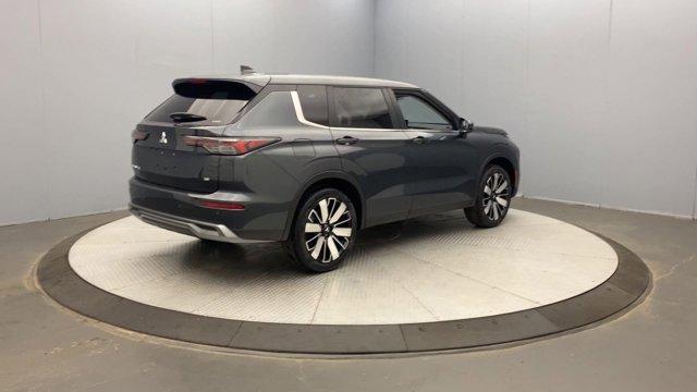 new 2025 Mitsubishi Outlander car, priced at $41,215