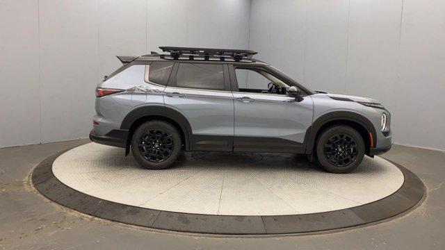new 2025 Mitsubishi Outlander car, priced at $44,060