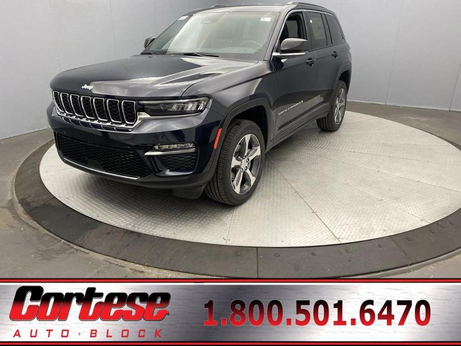 new 2024 Jeep Grand Cherokee car, priced at $51,920