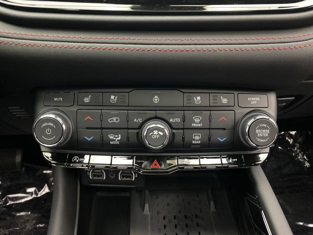 new 2025 Dodge Durango car, priced at $50,315