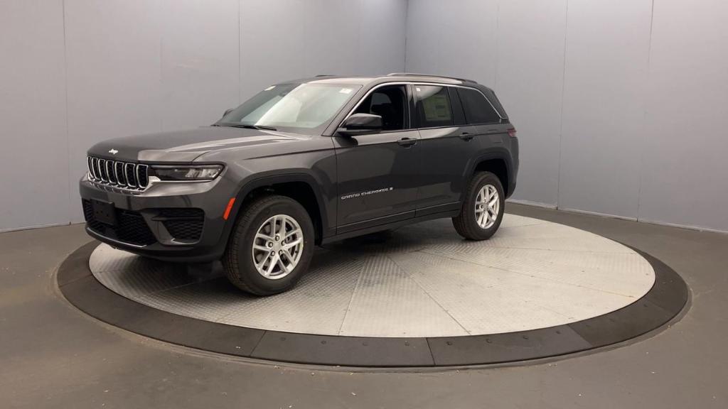 new 2025 Jeep Grand Cherokee car, priced at $42,470