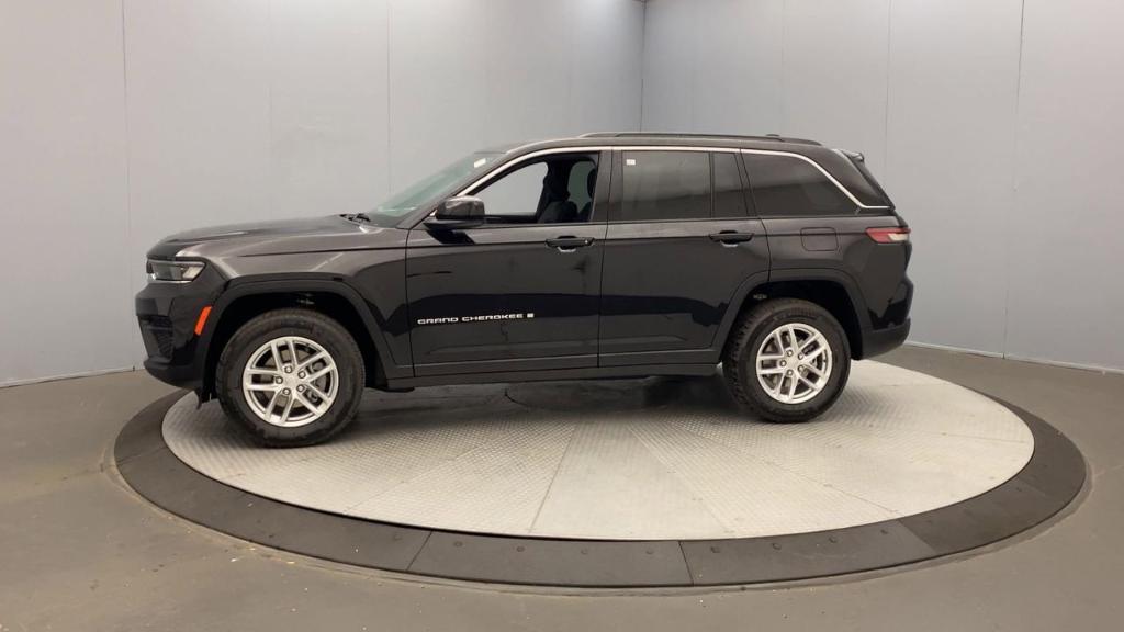 new 2025 Jeep Grand Cherokee car, priced at $42,470