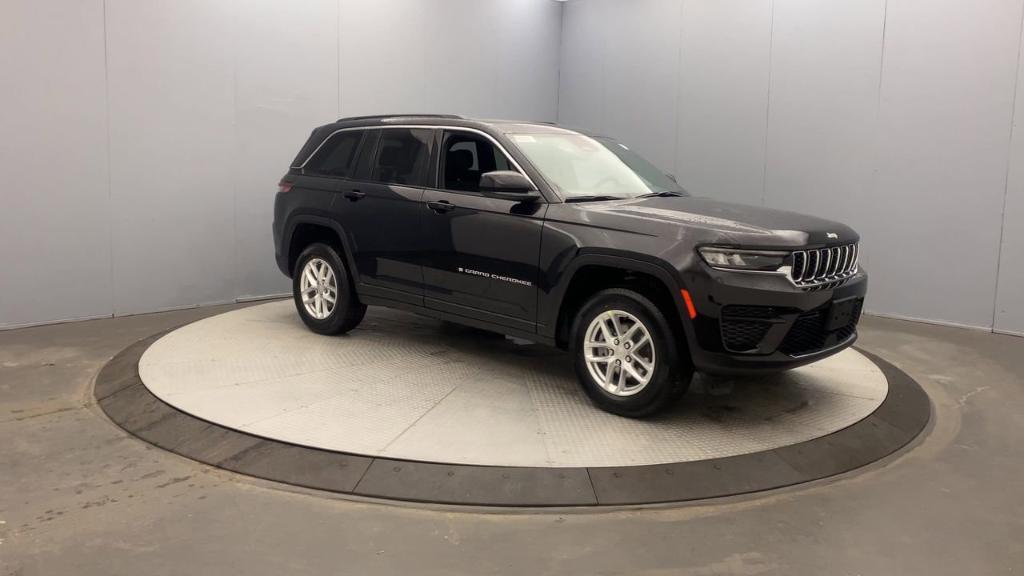 new 2025 Jeep Grand Cherokee car, priced at $41,470