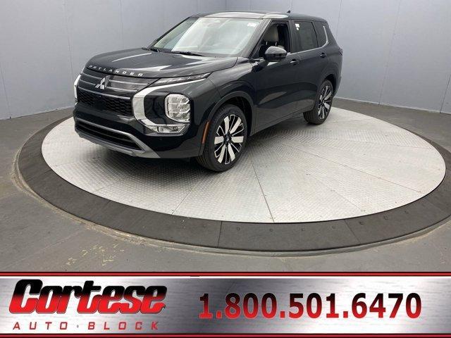 new 2025 Mitsubishi Outlander car, priced at $38,385