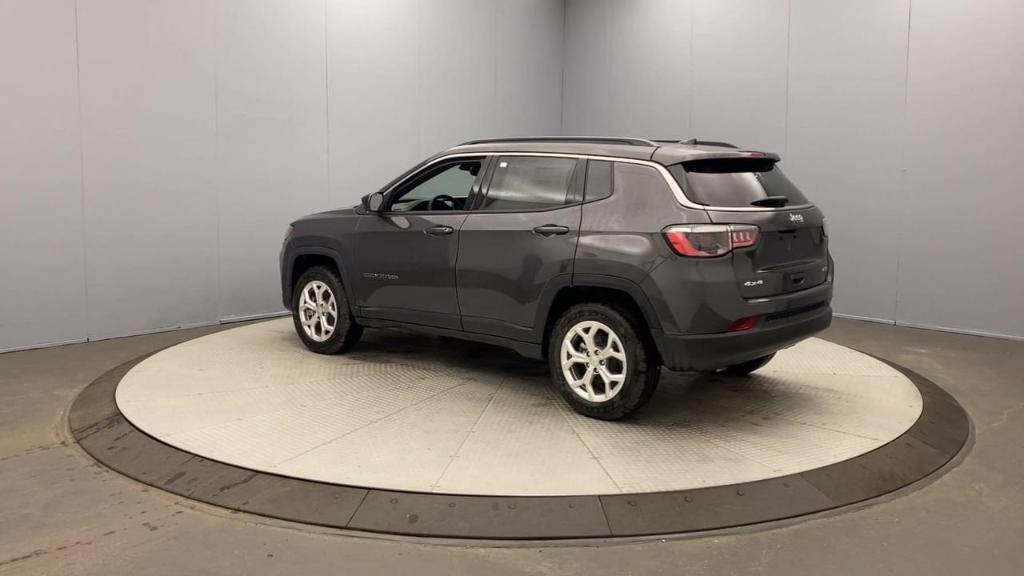 new 2024 Jeep Compass car, priced at $28,860