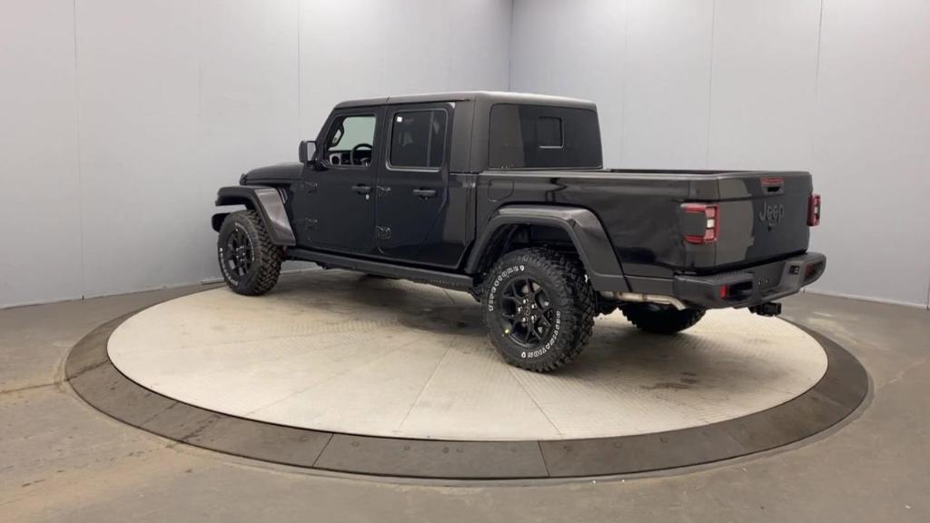 new 2024 Jeep Gladiator car, priced at $46,572