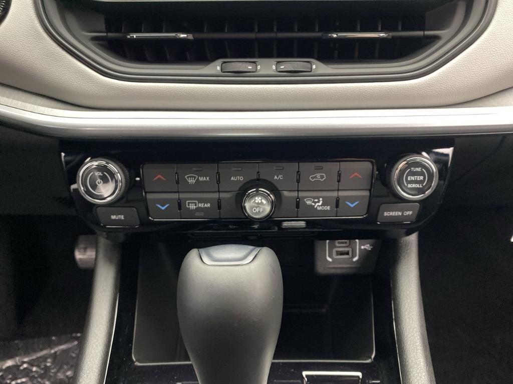 new 2025 Jeep Compass car, priced at $35,085