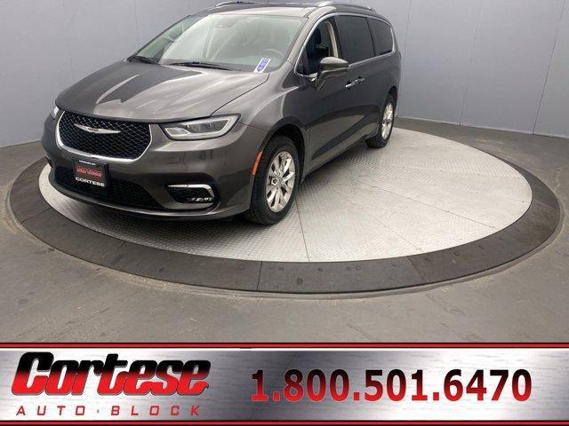 used 2021 Chrysler Pacifica car, priced at $27,990