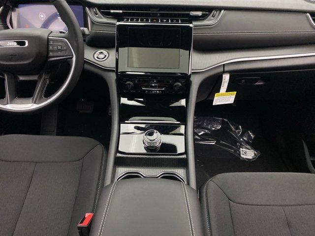 new 2025 Jeep Grand Cherokee car, priced at $41,177