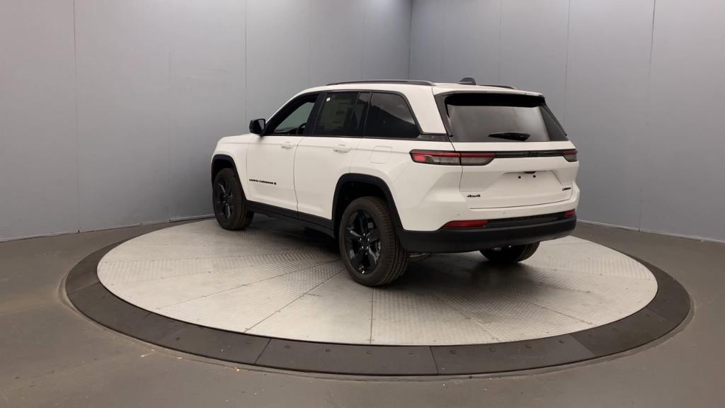 new 2025 Jeep Grand Cherokee car, priced at $49,440