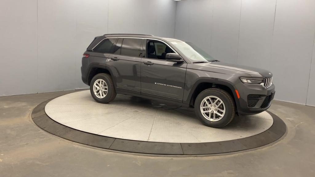 new 2025 Jeep Grand Cherokee car, priced at $41,470