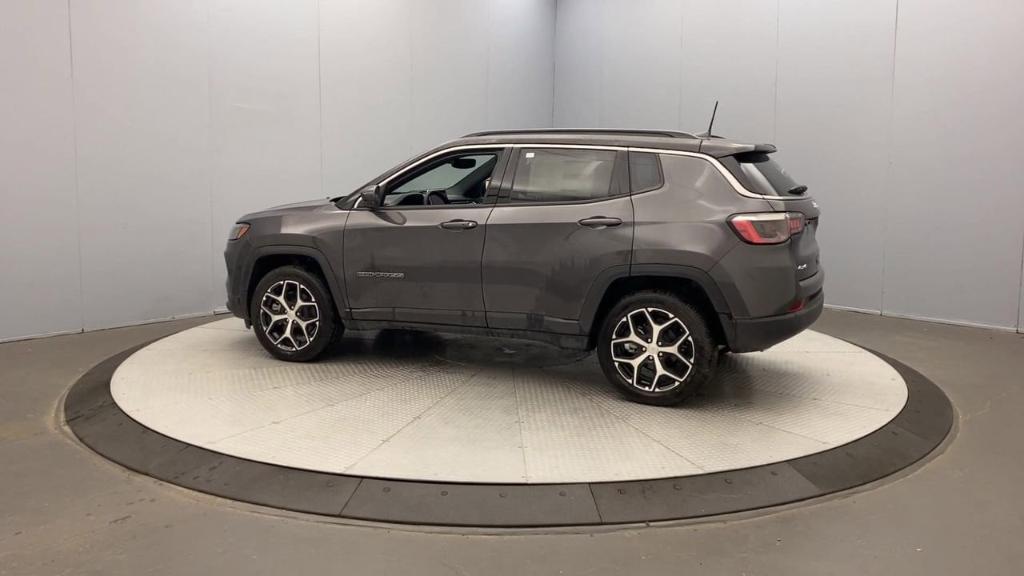 new 2024 Jeep Compass car, priced at $33,935