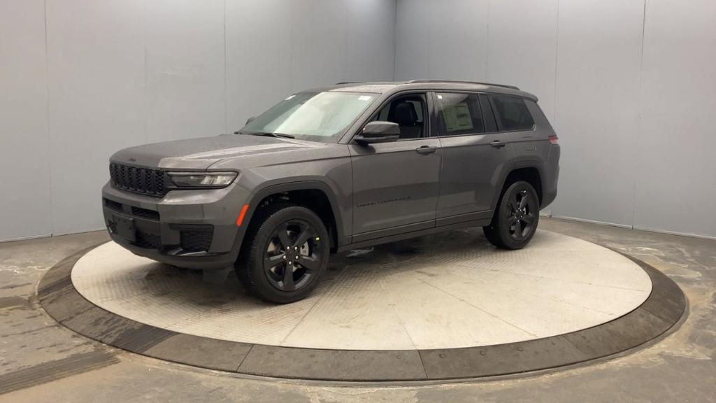 new 2025 Jeep Grand Cherokee L car, priced at $48,670