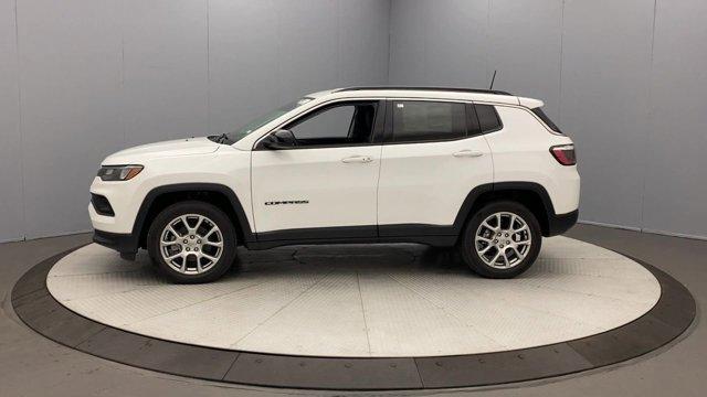 used 2022 Jeep Compass car, priced at $20,990