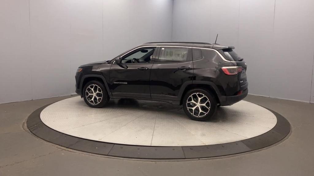 new 2024 Jeep Compass car, priced at $33,935