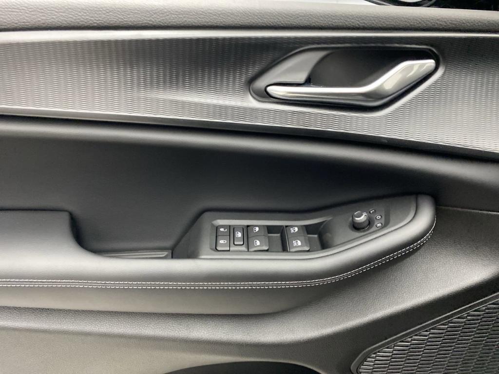 new 2025 Jeep Grand Cherokee L car, priced at $46,217
