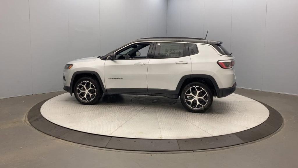 new 2024 Jeep Compass car, priced at $30,435