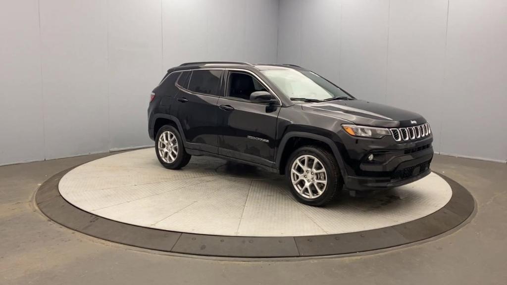 new 2024 Jeep Compass car, priced at $34,085