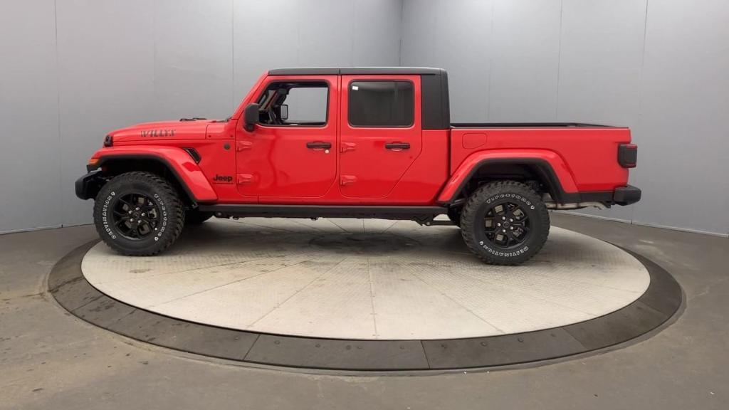 new 2024 Jeep Gladiator car, priced at $52,230