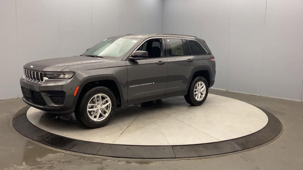 new 2025 Jeep Grand Cherokee car, priced at $41,470