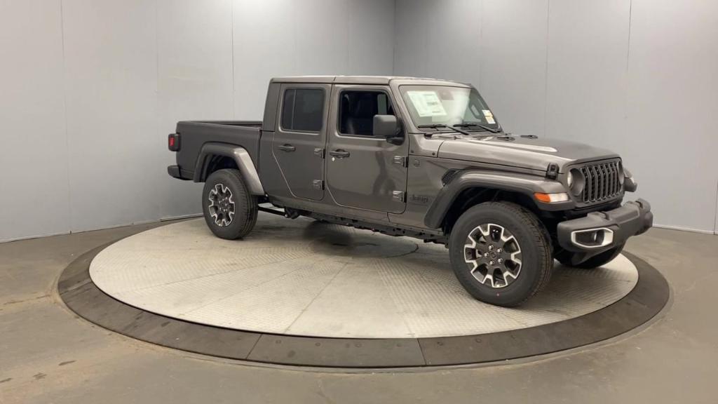 new 2024 Jeep Gladiator car, priced at $47,116