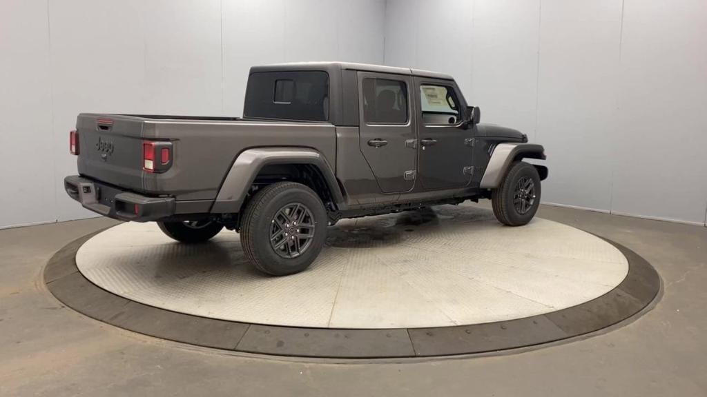 new 2024 Jeep Gladiator car, priced at $48,800