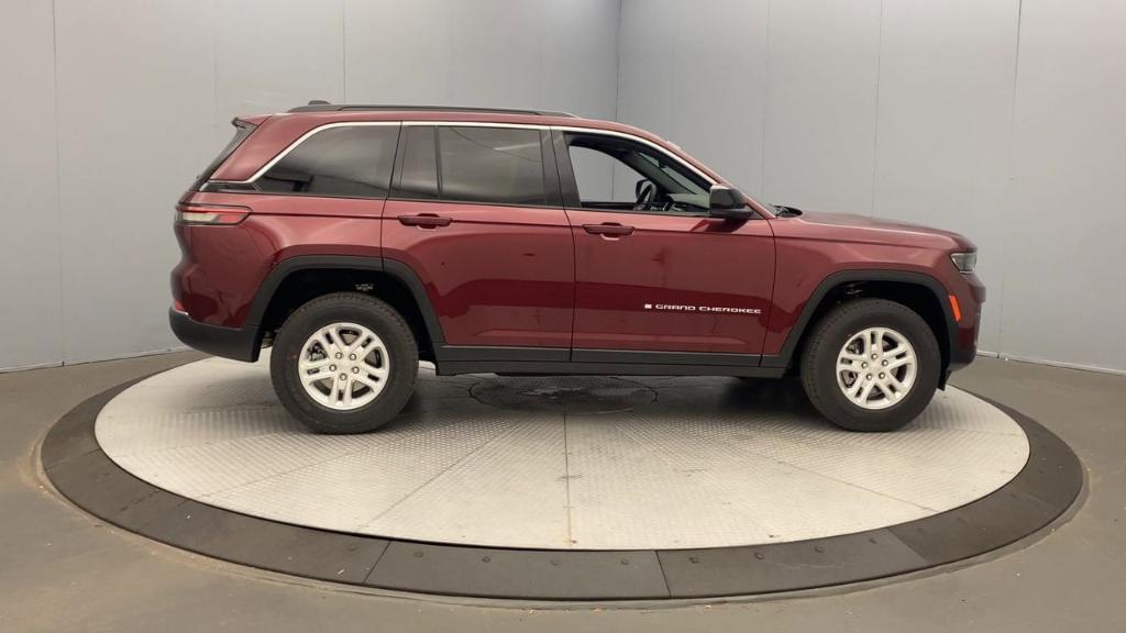 new 2025 Jeep Grand Cherokee car, priced at $43,220