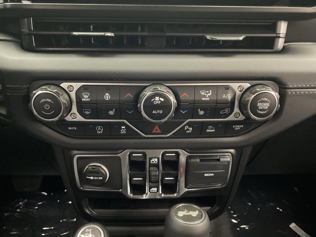 new 2025 Jeep Wrangler car, priced at $58,815