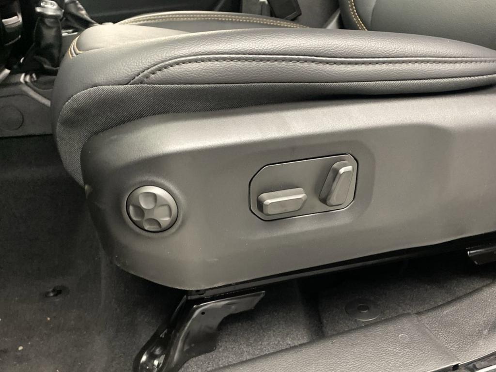 new 2025 Jeep Wrangler car, priced at $58,815