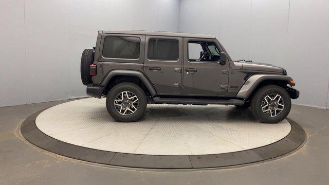 new 2025 Jeep Wrangler car, priced at $55,922