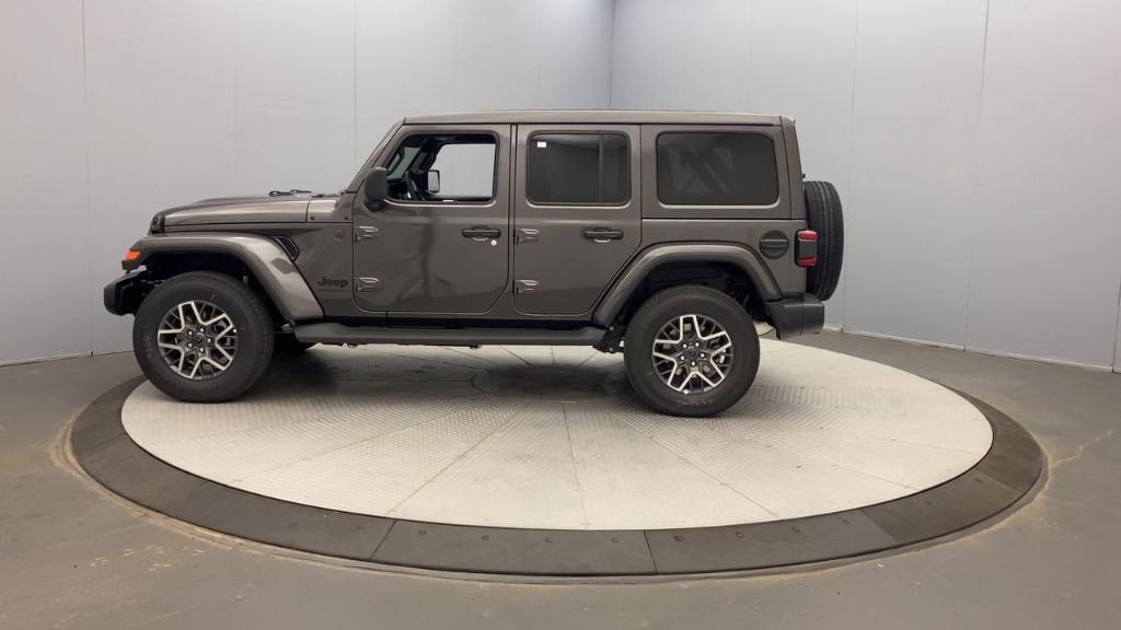 new 2025 Jeep Wrangler car, priced at $55,922