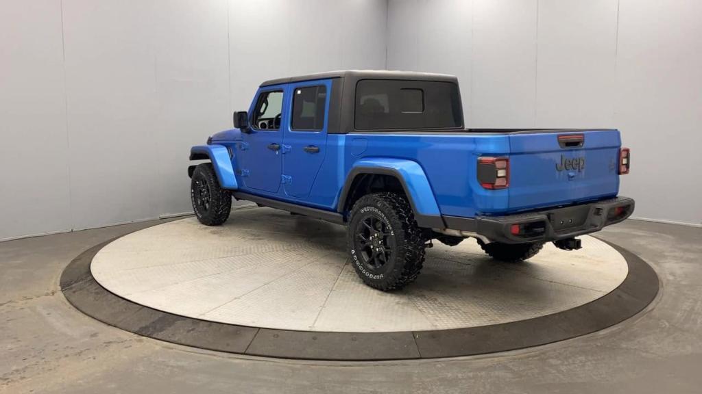 new 2024 Jeep Gladiator car, priced at $52,230